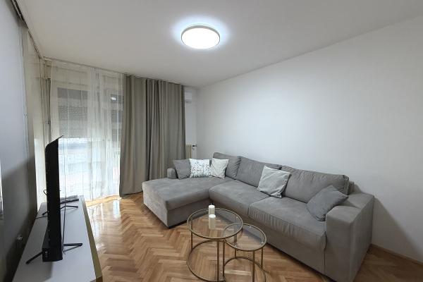 izdavanje, stanova,
beograd, 1104436, jednoiposoban-grcica-milenka
