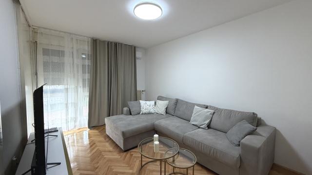 Stan, Jednoiposoban, Izdavanje, 41m2, Grčića Milenka