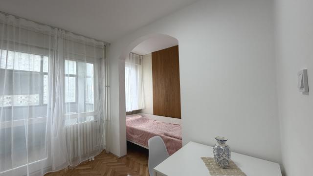 Stan, Jednoiposoban, Izdavanje, 41m2, Grčića Milenka