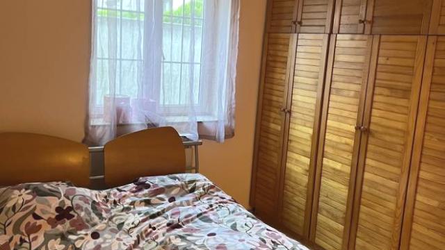 Kuća, Petosoban, Izdavanje, 264m2, Grcića Milenka