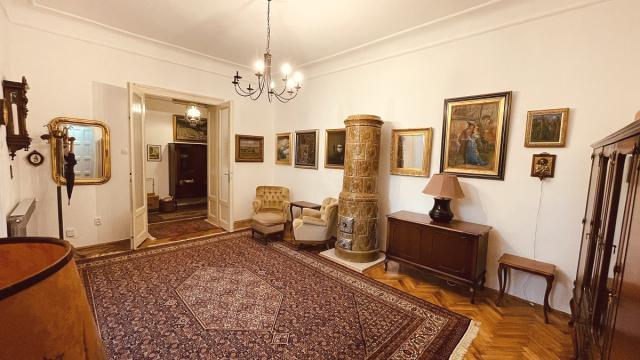 Stan, četvorosoban, Izdavanje, 139m2, Palmotićeva