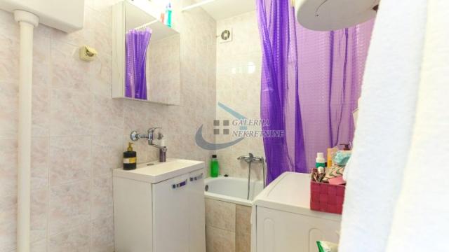 Stan, Dvoiposoban, Prodaja, 44m2, Trg Nikole Pašića, Stari grad, Dečanska