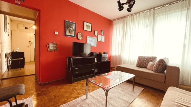 Stan, Dvosoban, Izdavanje, 67m2, Ustanička