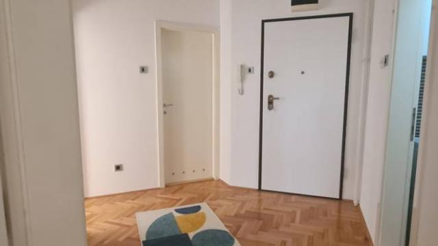 Stan, Dvosoban, Izdavanje, 57m2, Nedeljka Gvozdenovića
