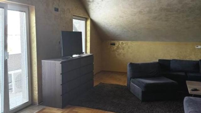 Stan, četvorosoban, Izdavanje, 200m2, Novi Železnik, Čukarica, Stevana Filipovića