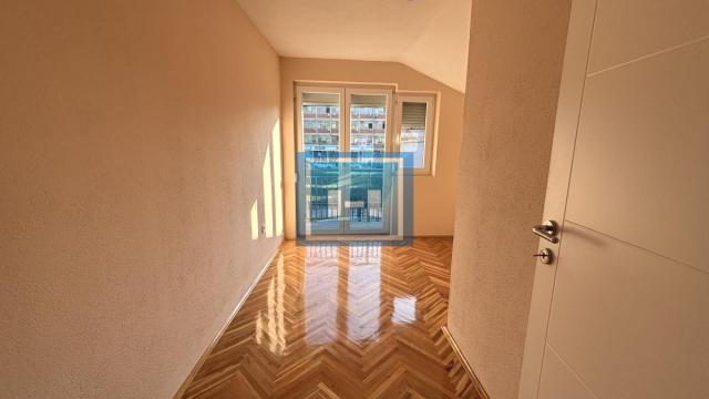 Stan, Trosoban, Prodaja, 107m2, Centar, Gradska lokacija, Jagodina