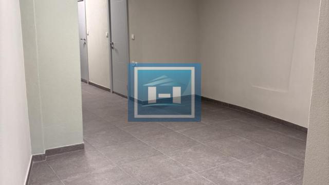 Poslovni prostor, Prodaja, 74m2, Centar, Gradska lokacija, Jagodina