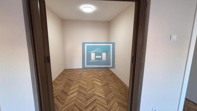 Poslovni prostor, Prodaja, 74m2, Centar, Gradska lokacija, Jagodina