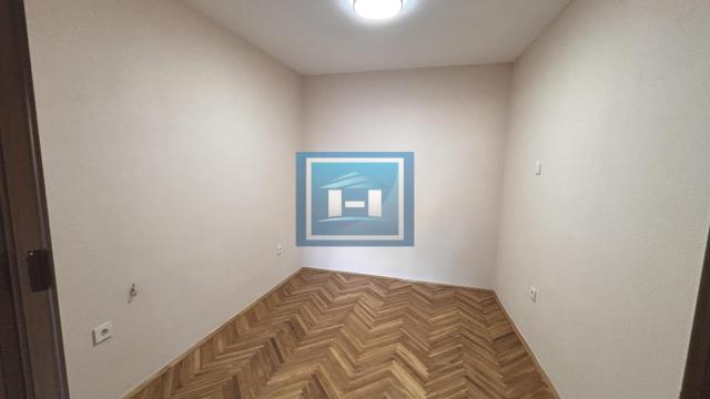 Poslovni prostor, Prodaja, 74m2, Centar, Gradska lokacija, Jagodina