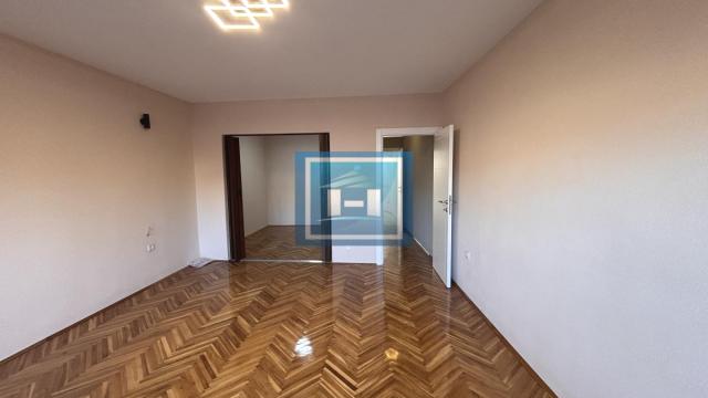 Poslovni prostor, Prodaja, 74m2, Centar, Gradska lokacija, Jagodina