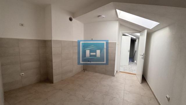 Poslovni prostor, Prodaja, 74m2, Centar, Gradska lokacija, Jagodina