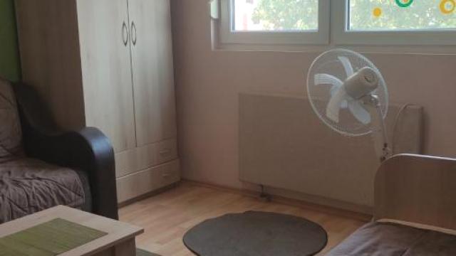 Stan, Garsonjera, Izdavanje, 27m2, Centar, Gradska lokacija, Jagodina