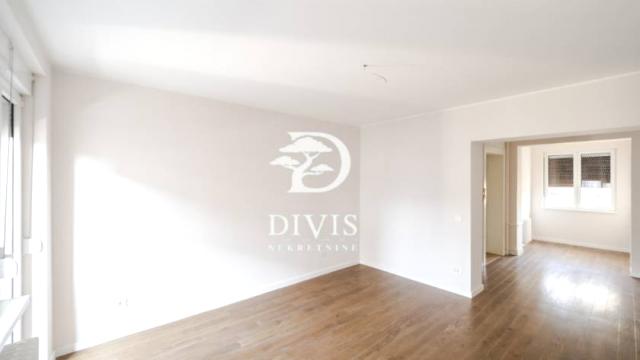 Stan, Trosoban, Prodaja, 92m2, Krunska