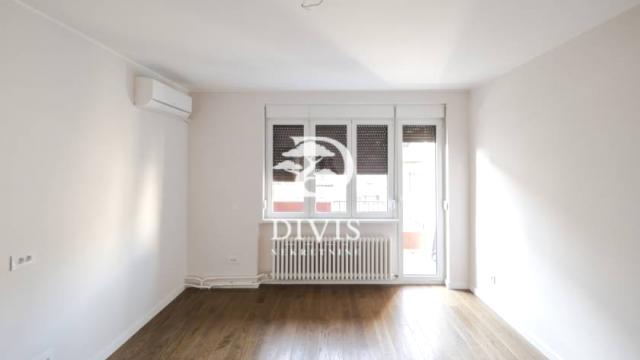 Stan, Trosoban, Prodaja, 92m2, Krunska