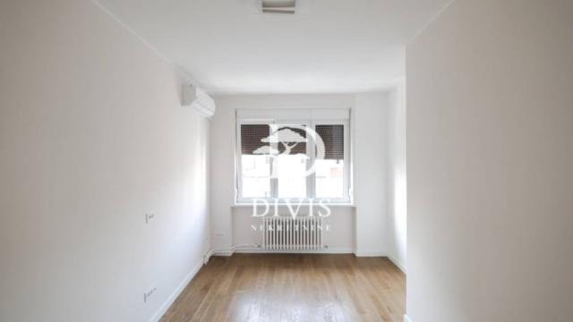 Stan, Trosoban, Prodaja, 92m2, Krunska