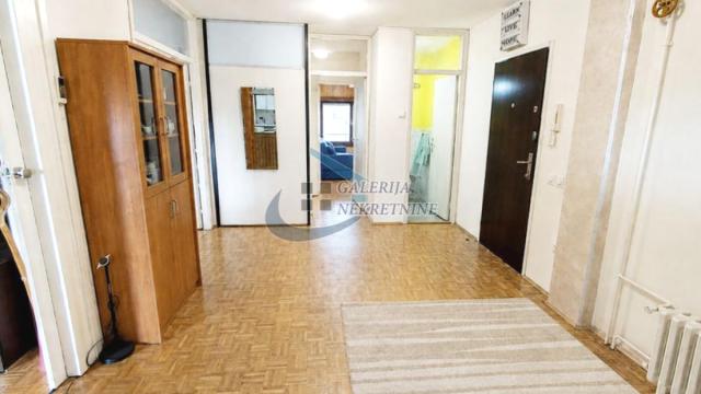Stan, Troiposoban, Prodaja, 83m2, Cerak vinogradi, Čukarica, Cerski venac