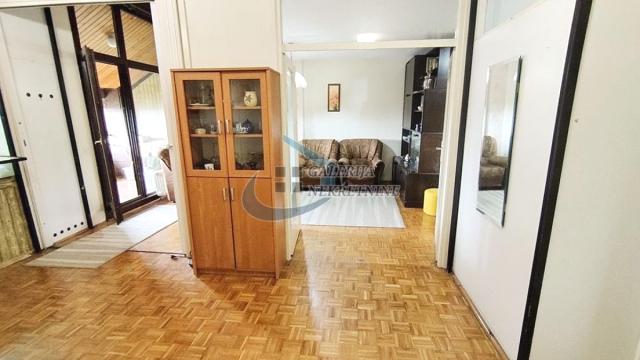 Stan, Troiposoban, Prodaja, 83m2, Cerak vinogradi, Čukarica, Cerski venac