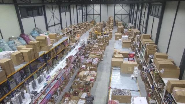 Poslovni prostor, Jednosoban, Izdavanje, 1000m2, Ledine, Novi Beograd, Surcinska