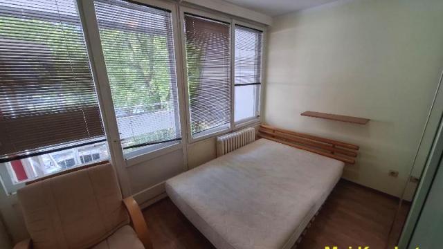Stan, Jednoiposoban, Prodaja, 49m2, Blok 70 (kineski tržni centar), Novi Beograd, Gandijeva