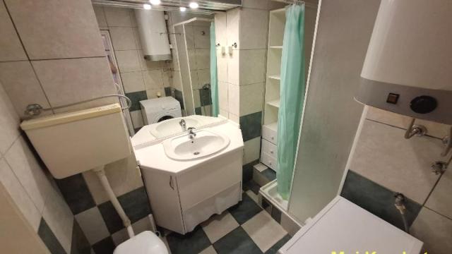 Stan, Jednoiposoban, Prodaja, 49m2, Blok 70 (kineski tržni centar), Novi Beograd, Gandijeva