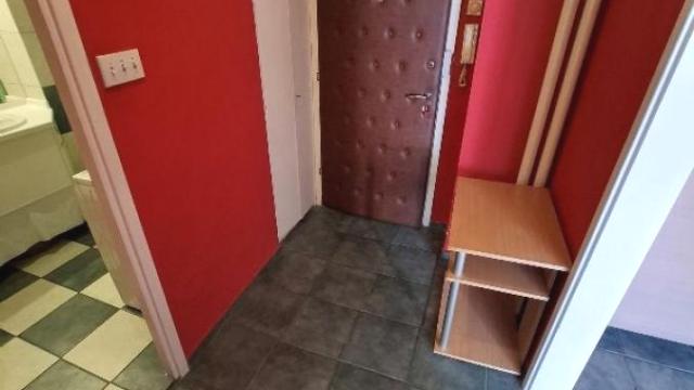 Stan, Jednoiposoban, Prodaja, 49m2, Blok 70 (kineski tržni centar), Novi Beograd, Gandijeva