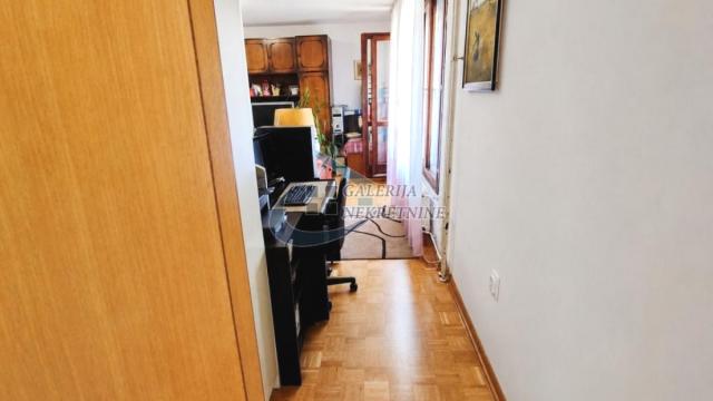 Stan, Troiposoban, Prodaja, 95m2, Labudovo brdo, Rakovica, Gočka