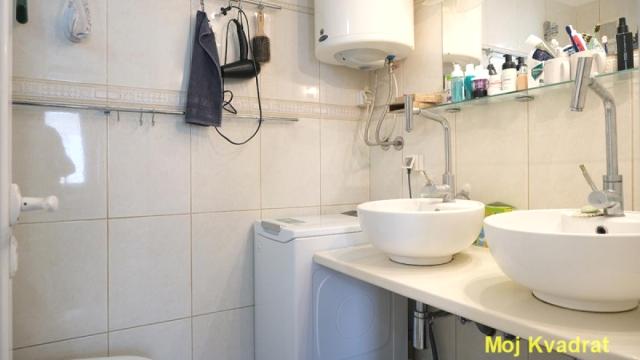 Stan, četvorosoban, Prodaja, 99m2, Denkova bašta, Zvezdara, Velikomoravska