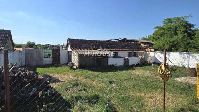 Kuća, četvorosoban, Prodaja, 175m2, Doroslovo, Okolno mesto, Sombor
