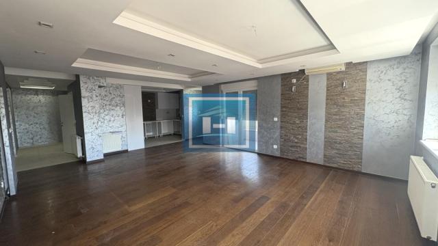 Stan, Petosoban, Prodaja, 153m2, Centar, Gradska lokacija, Jagodina