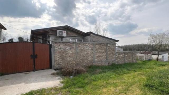 Kuća, Trosoban, Prodaja, 160m2, Perlez, Okolno mesto, Beogradski put