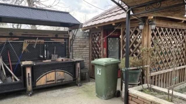 Kuća, Trosoban, Prodaja, 160m2, Perlez, Okolno mesto, Beogradski put
