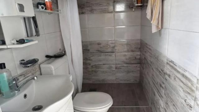Kuća, Trosoban, Prodaja, 160m2, Perlez, Okolno mesto, Beogradski put