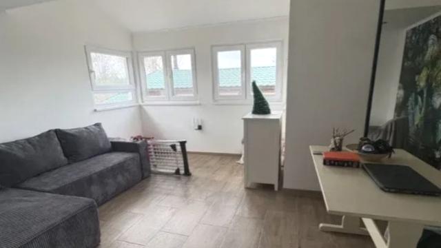 Kuća, Trosoban, Prodaja, 160m2, Perlez, Okolno mesto, Beogradski put