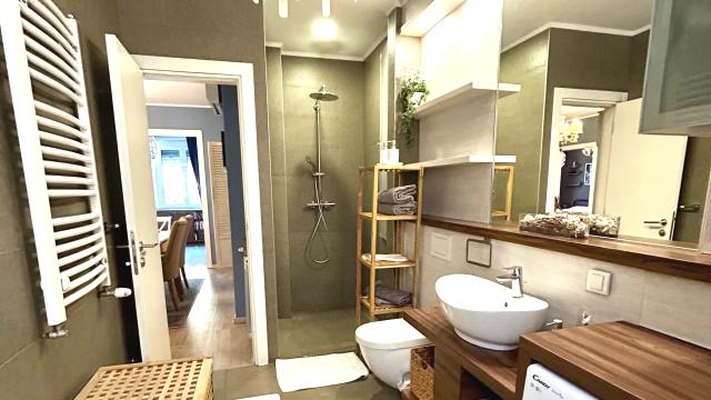Stan, Trosoban, Prodaja, 82m2, Centar, Stari grad, Cetinjska