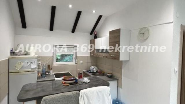 Kuća, Trosoban, Prodaja, 39m2, Čortanovci, Okolno mesto, Indjija