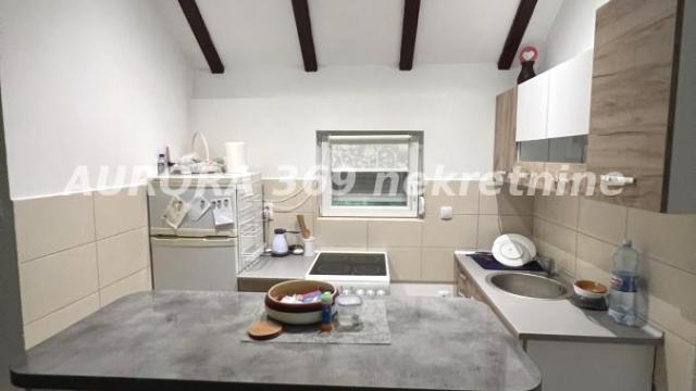 Kuća, Trosoban, Prodaja, 39m2, Čortanovci, Okolno mesto, Indjija