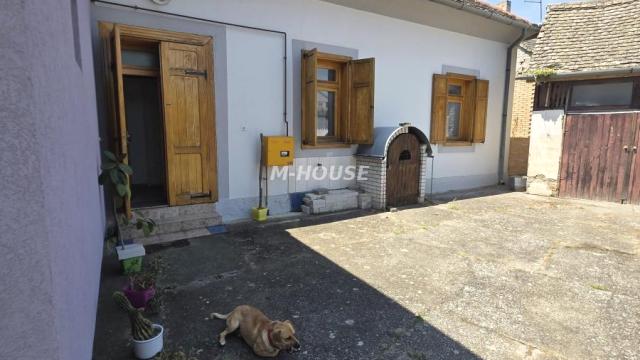 Stan, četvorosoban, Prodaja, 100m2, Selenča, Gradska lokacija, Sombor