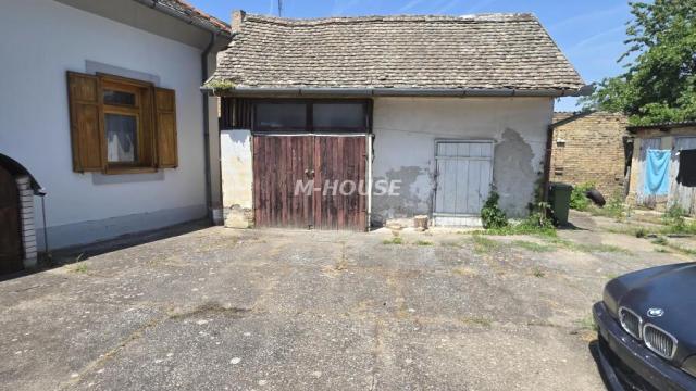 Stan, četvorosoban, Prodaja, 100m2, Selenča, Gradska lokacija, Sombor