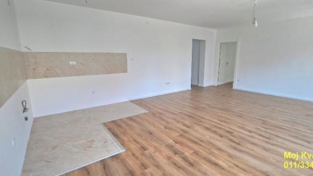 Stan, četvorosoban, Prodaja, 94m2, Sremčica, Čukarica, Brusnička