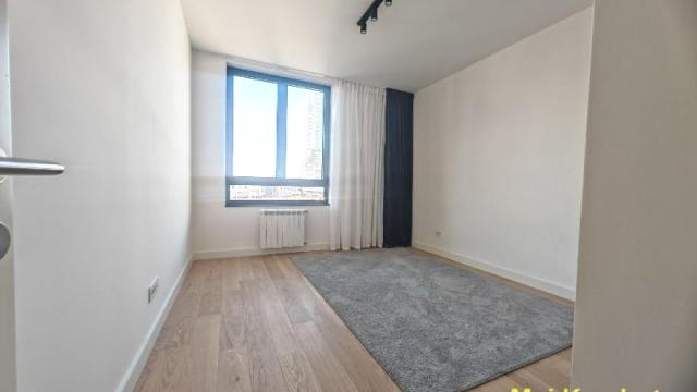 Stan, četvorosoban, Izdavanje, 120m2, Beograd na vodi, Savski venac, Luke Ćelovića Trebinjca