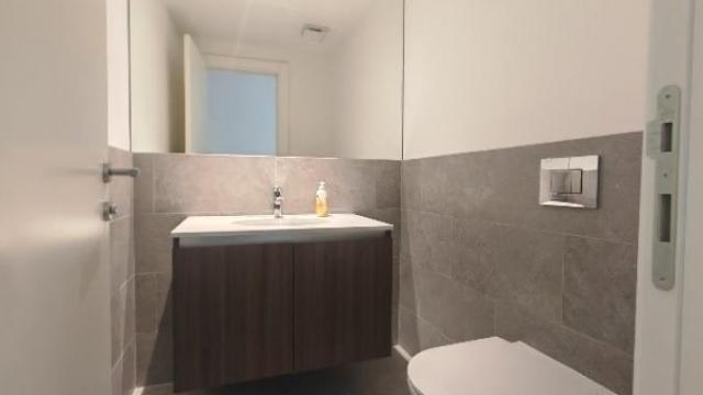 Stan, četvorosoban, Izdavanje, 120m2, Beograd na vodi, Savski venac, Luke Ćelovića Trebinjca