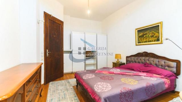 Stan, Petosoban, Prodaja, 108m2, Atelje 212, Stari grad, Palmotićeva