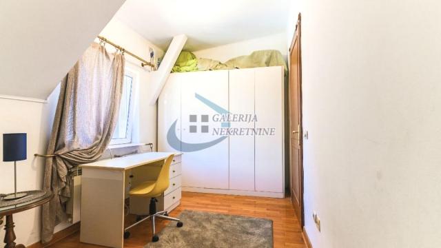 Stan, Petosoban, Prodaja, 108m2, Atelje 212, Stari grad, Palmotićeva