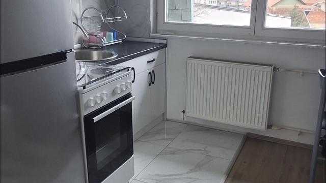Stan, Dvosoban, Izdavanje, 45m2, Cara Dušana