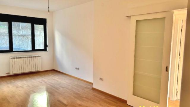 Stan, Dvoiposoban, Prodaja, 54m2, Banovo brdo, Čukarica, Karpoševa