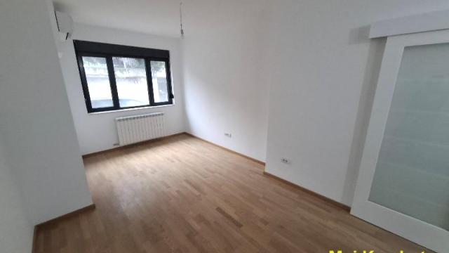 Stan, Dvoiposoban, Prodaja, 54m2, Banovo brdo, Čukarica, Karpoševa