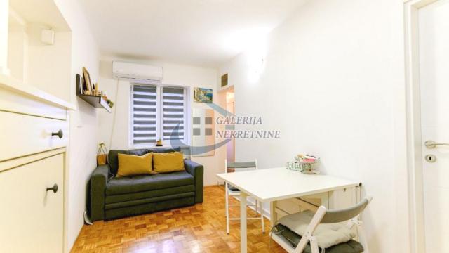 Stan, Dvoiposoban, Prodaja, 44m2, Trg Nikole Pašića, Stari grad, Dečanska