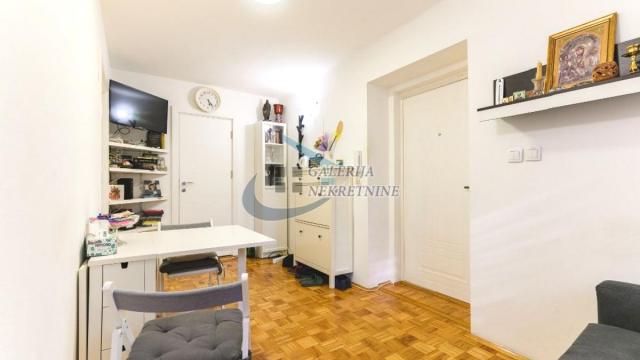 Stan, Dvoiposoban, Prodaja, 44m2, Trg Nikole Pašića, Stari grad, Dečanska