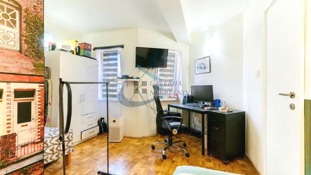 Stan, Dvoiposoban, Prodaja, 44m2, Trg Nikole Pašića, Stari grad, Dečanska