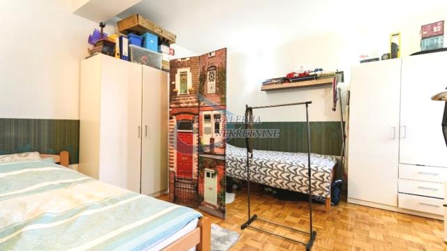 Stan, Dvoiposoban, Prodaja, 44m2, Trg Nikole Pašića, Stari grad, Dečanska
